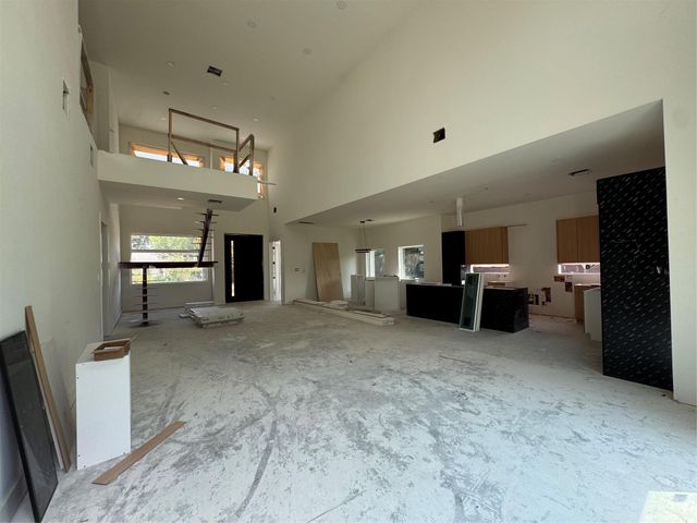 8005 Ridgeview Drive, Houston, TX 77055