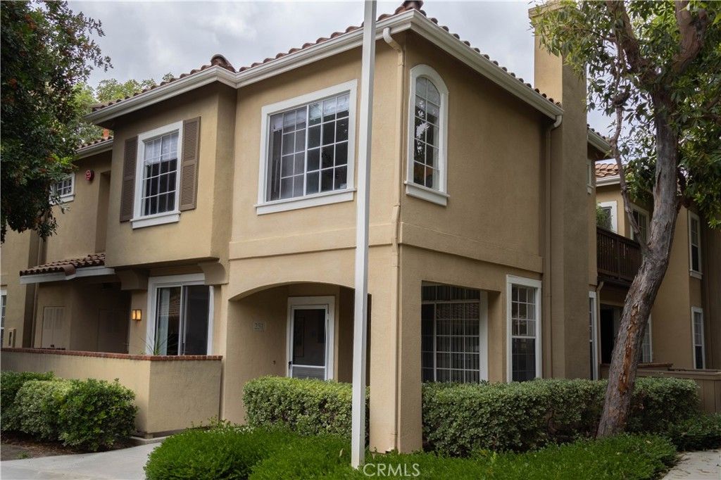 251 Gallery, Tustin, CA 92782 — exterior