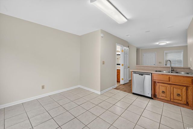 709 26th Ave S Apt M, North Myrtle Beach, SC 29582