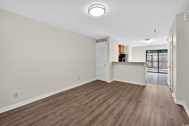 709 26th Ave S Apt M, North Myrtle Beach, SC 29582