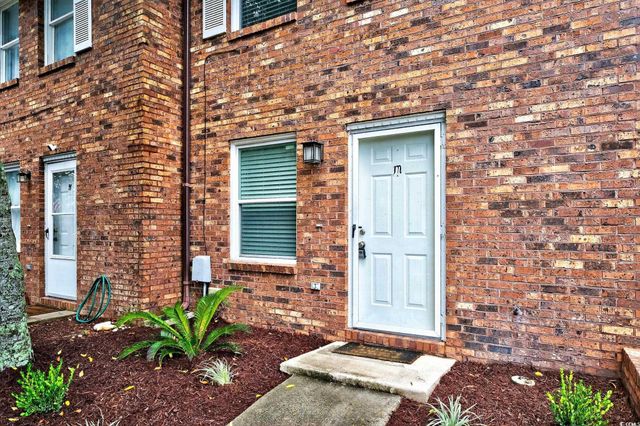 709 26th Ave S Apt M, North Myrtle Beach, SC 29582