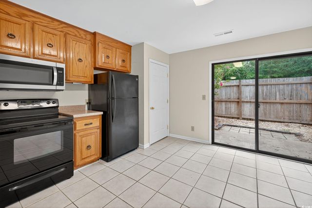 709 26th Ave S Apt M, North Myrtle Beach, SC 29582