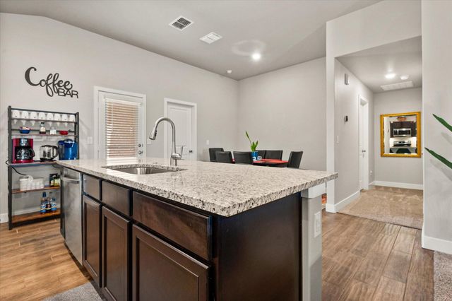 13816 Red Springs Avenue, Lubbock, TX 79423