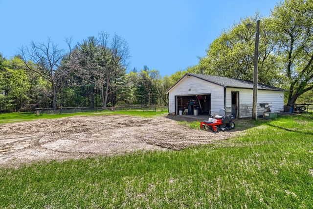 3850 Crosstown Boulevard NE, Ham Lake, MN 55304
