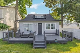 8665 Cooley Lake Road, Commerce Charter Township, MI 48382