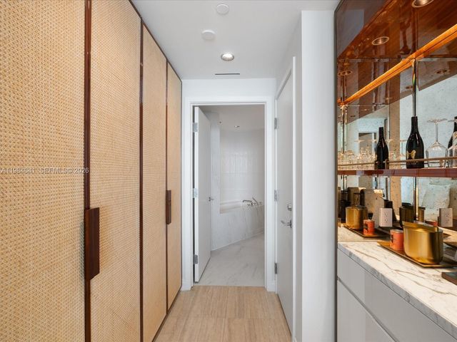 525 N Fort Lauderdale Beach Blvd 1705, Fort Lauderdale, FL 33304