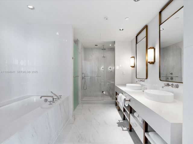 525 N Fort Lauderdale Beach Blvd 1705, Fort Lauderdale, FL 33304