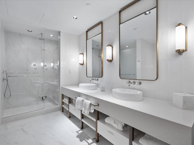 525 N Fort Lauderdale Beach Blvd 1705, Fort Lauderdale, FL 33304