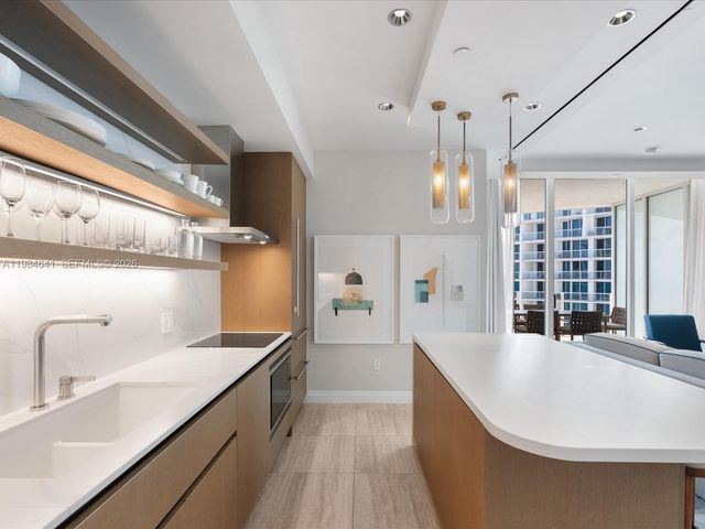 525 N Fort Lauderdale Beach Blvd 1705, Fort Lauderdale, FL 33304