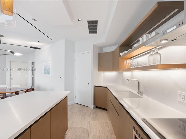 525 N Fort Lauderdale Beach Blvd 1705, Fort Lauderdale, FL 33304