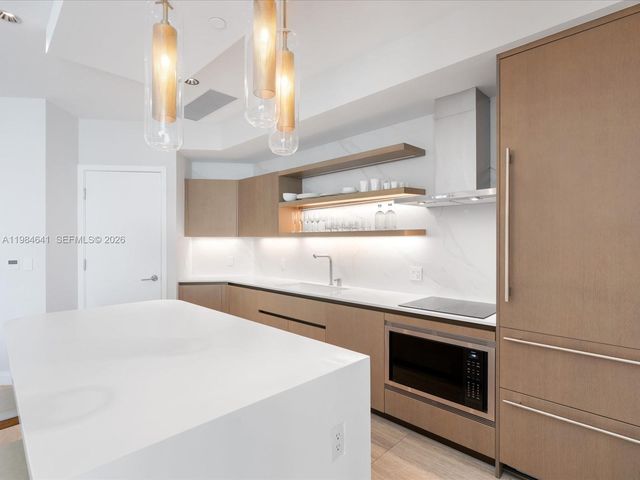 525 N Fort Lauderdale Beach Blvd 1705, Fort Lauderdale, FL 33304