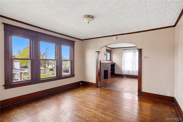 85 Carlyle Avenue, Buffalo, NY 14220