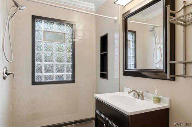 85 Carlyle Avenue, Buffalo, NY 14220
