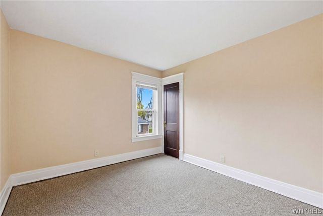 85 Carlyle Avenue, Buffalo, NY 14220