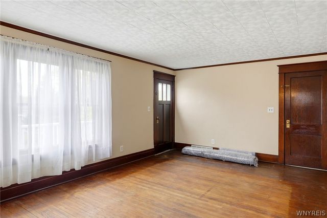 85 Carlyle Avenue, Buffalo, NY 14220
