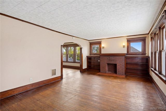 85 Carlyle Avenue, Buffalo, NY 14220