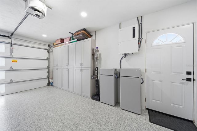 6013 45TH AVENUE N, Kenneth City, FL 33709