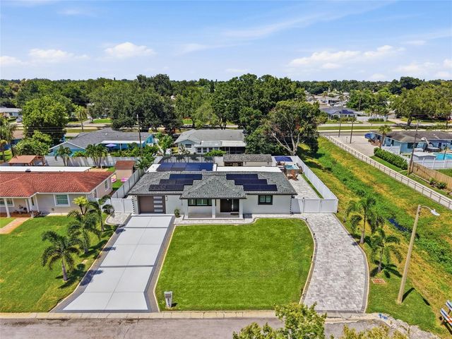 6013 45TH AVENUE N, Kenneth City, FL 33709