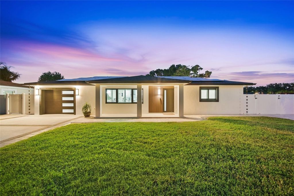6013 45TH AVENUE N, Kenneth City, FL 33709