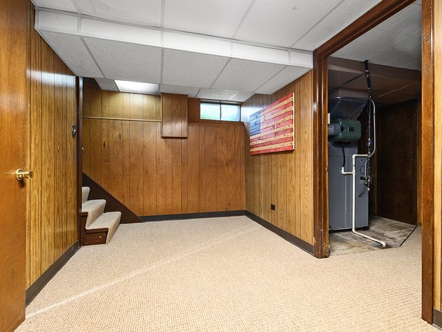 2844 W 100th Place, Evergreen Park, IL 60805