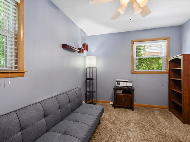 2844 W 100th Place, Evergreen Park, IL 60805