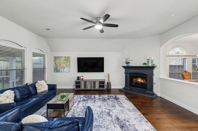 1003 Brighton Street, Roanoke, TX 76262