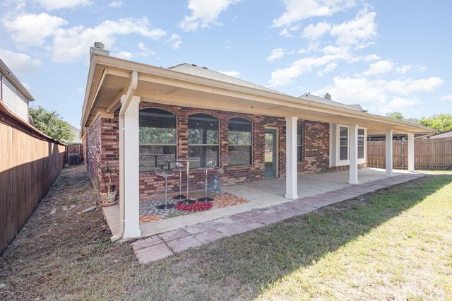 1003 Brighton Street, Roanoke, TX 76262
