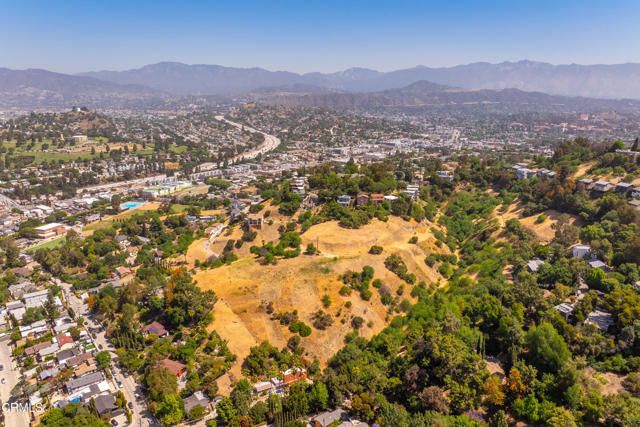 3550 The Paseo, Los Angeles, CA 90065