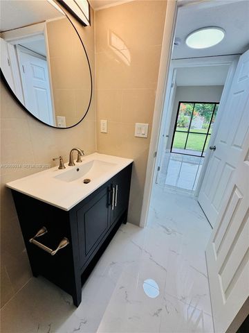 3939 NE 5th Avenue C106, Boca Raton, FL 33431