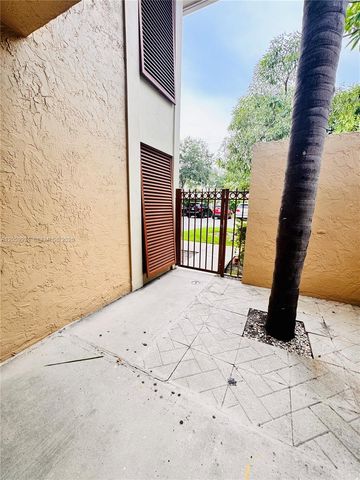 3939 NE 5th Avenue C106, Boca Raton, FL 33431