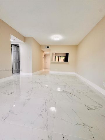 3939 NE 5th Avenue C106, Boca Raton, FL 33431