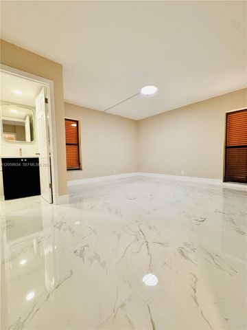 3939 NE 5th Avenue C106, Boca Raton, FL 33431