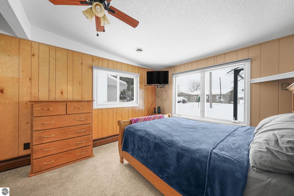 Image 18 of property listing at 224 W Lake Drive, Cadillac, MI 49601