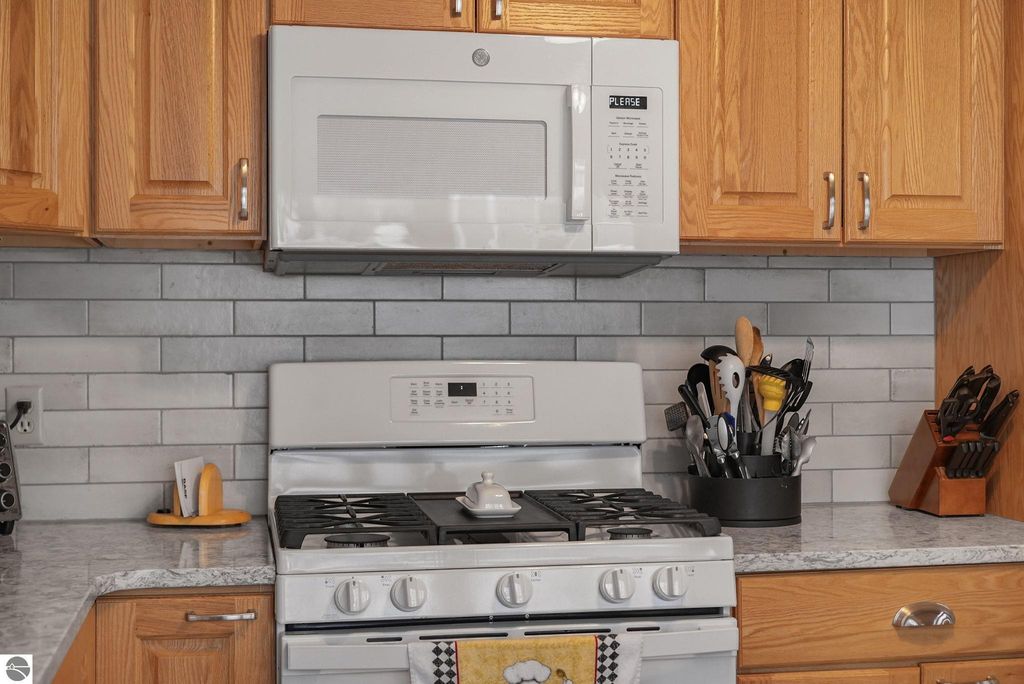 Image 9 of property listing at 224 W Lake Drive, Cadillac, MI 49601