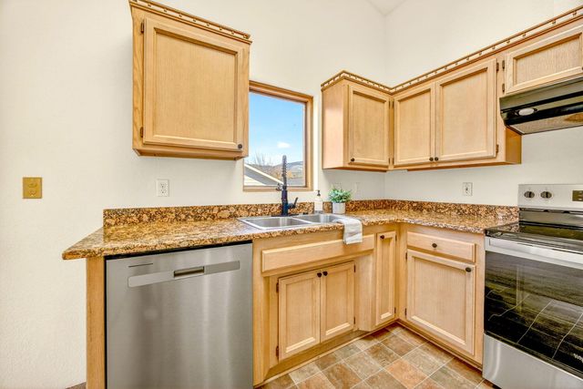 239 E Hersey Street, Ashland, OR 97520