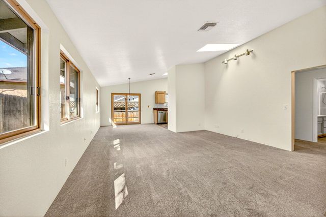 239 E Hersey Street, Ashland, OR 97520