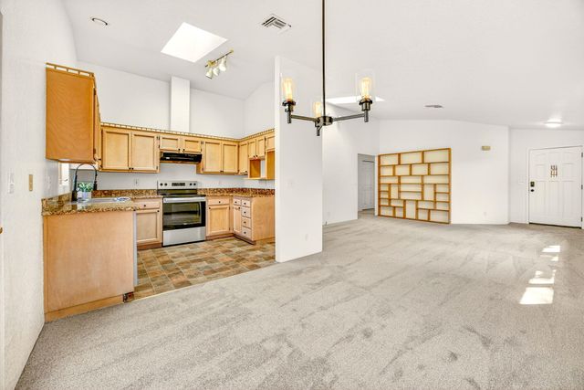 239 E Hersey Street, Ashland, OR 97520