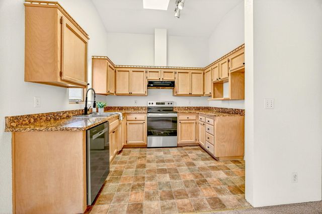 239 E Hersey Street, Ashland, OR 97520