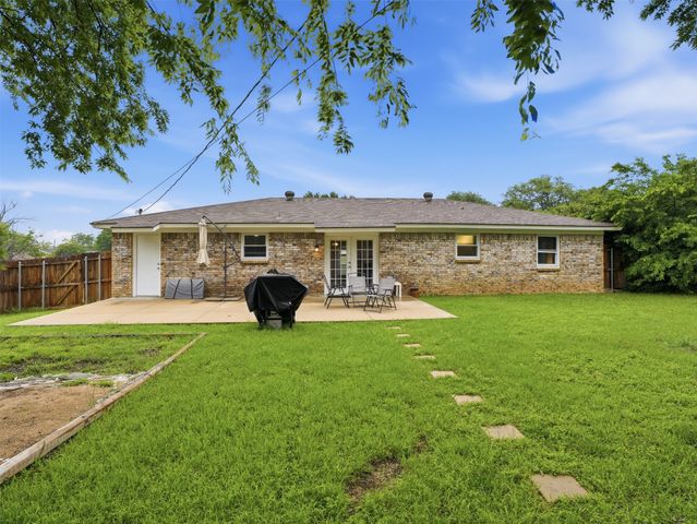 6100 Melody Lane, Watauga, TX 76148