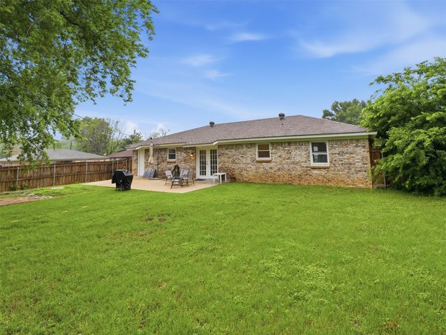 6100 Melody Lane, Watauga, TX 76148