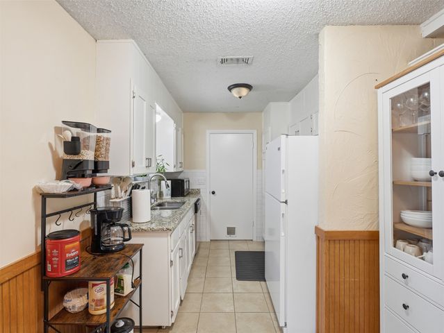 6100 Melody Lane, Watauga, TX 76148