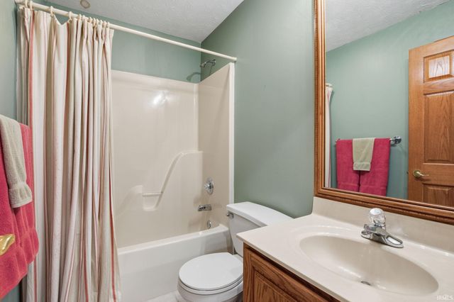 123 Hopkins Court, Tipton, IN 46072
