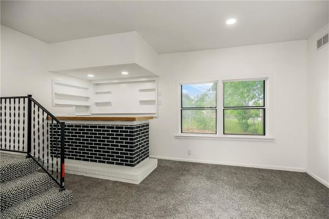 11120 E 35th Terrace, Independence, MO 64052
