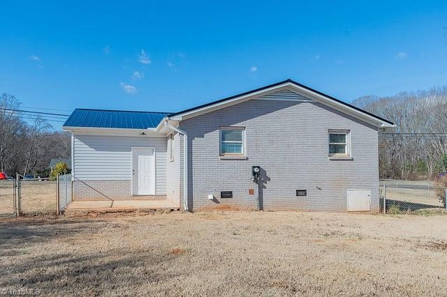 8915 Linwood Southmont Road, Lexington, NC 27292