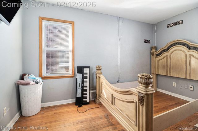 23306 Tireman Street, Dearborn Heights, MI 48127