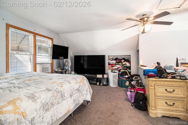 23306 Tireman Street, Dearborn Heights, MI 48127