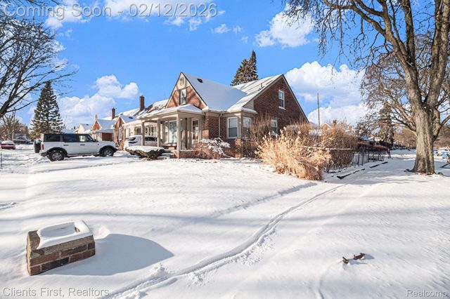 23306 Tireman Street, Dearborn Heights, MI 48127