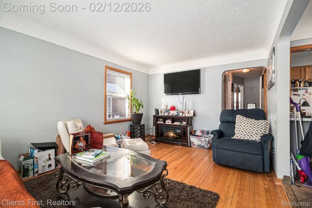 23306 Tireman Street, Dearborn Heights, MI 48127