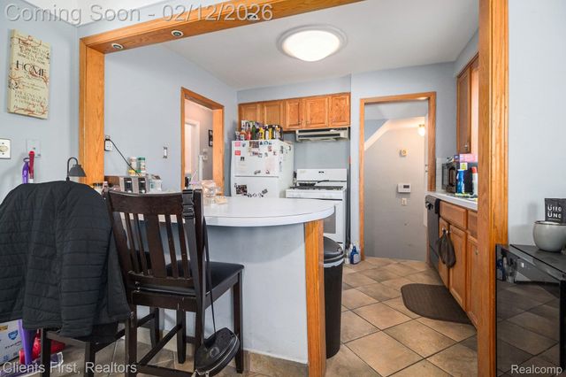 23306 Tireman Street, Dearborn Heights, MI 48127