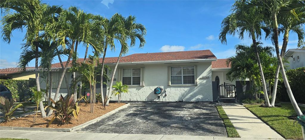 20523 SW 92nd Pl 3-B, Cutler Bay, FL 33189